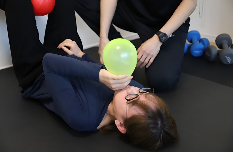 骨盤矯正で腰痛を改善| 鎌倉・大船の整体サロンならbody in space
